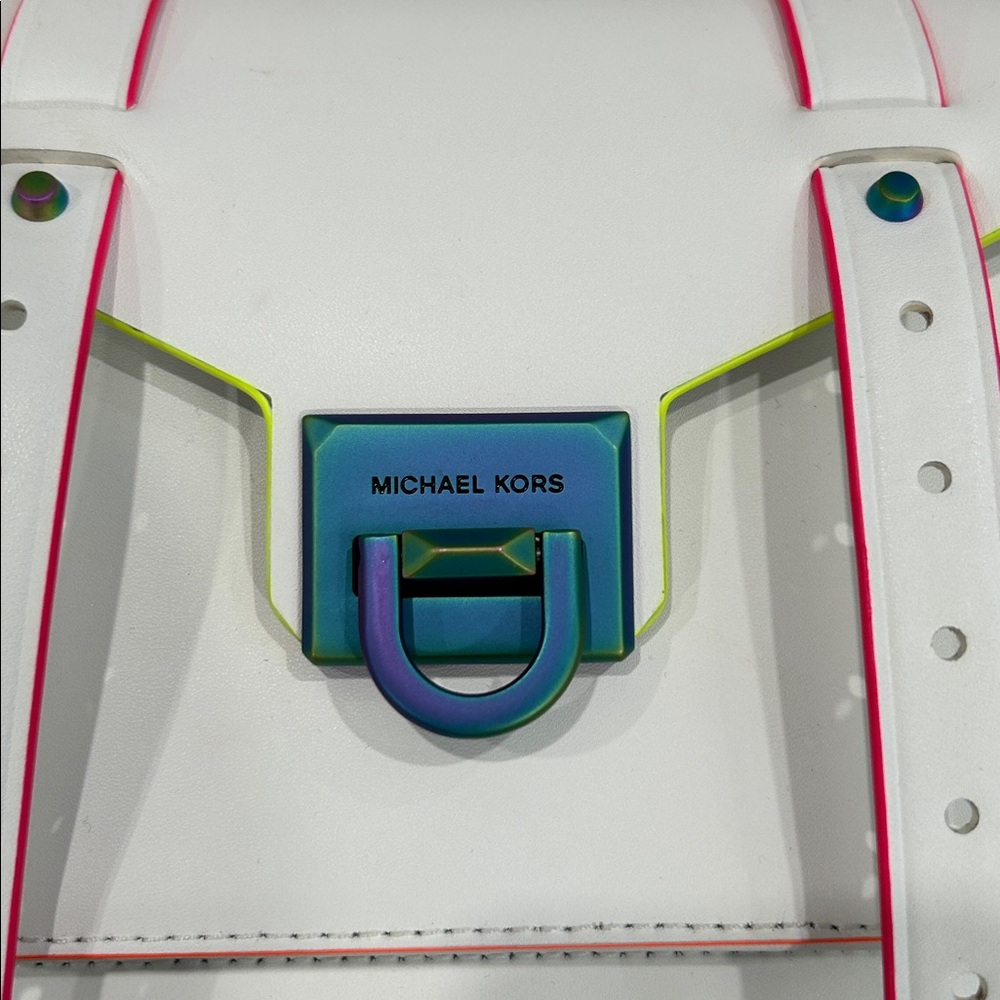 Michael Kors Designer Women's Bag - Picture 2 of 5
